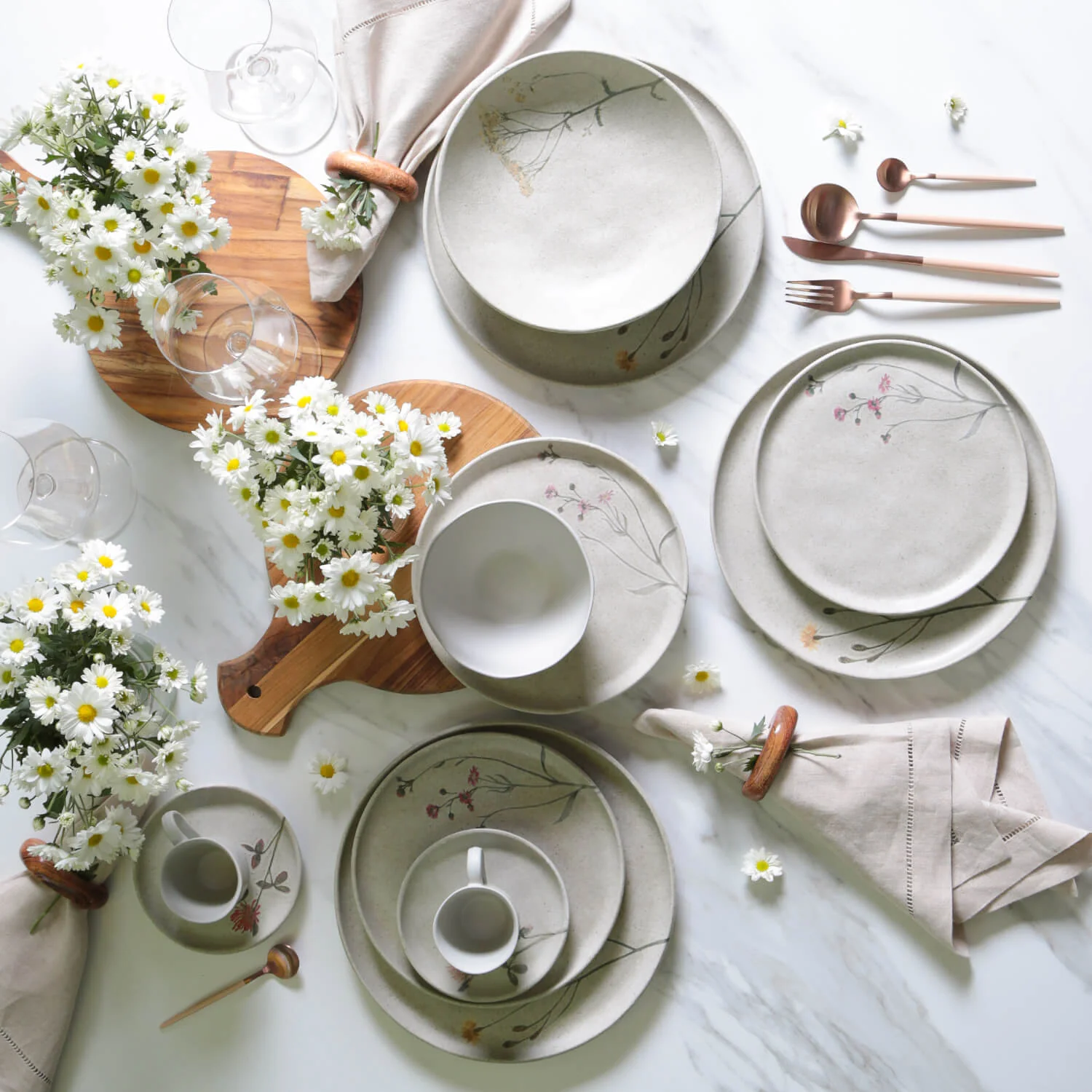 Dinnerware Set 20 Pc. - Image 4