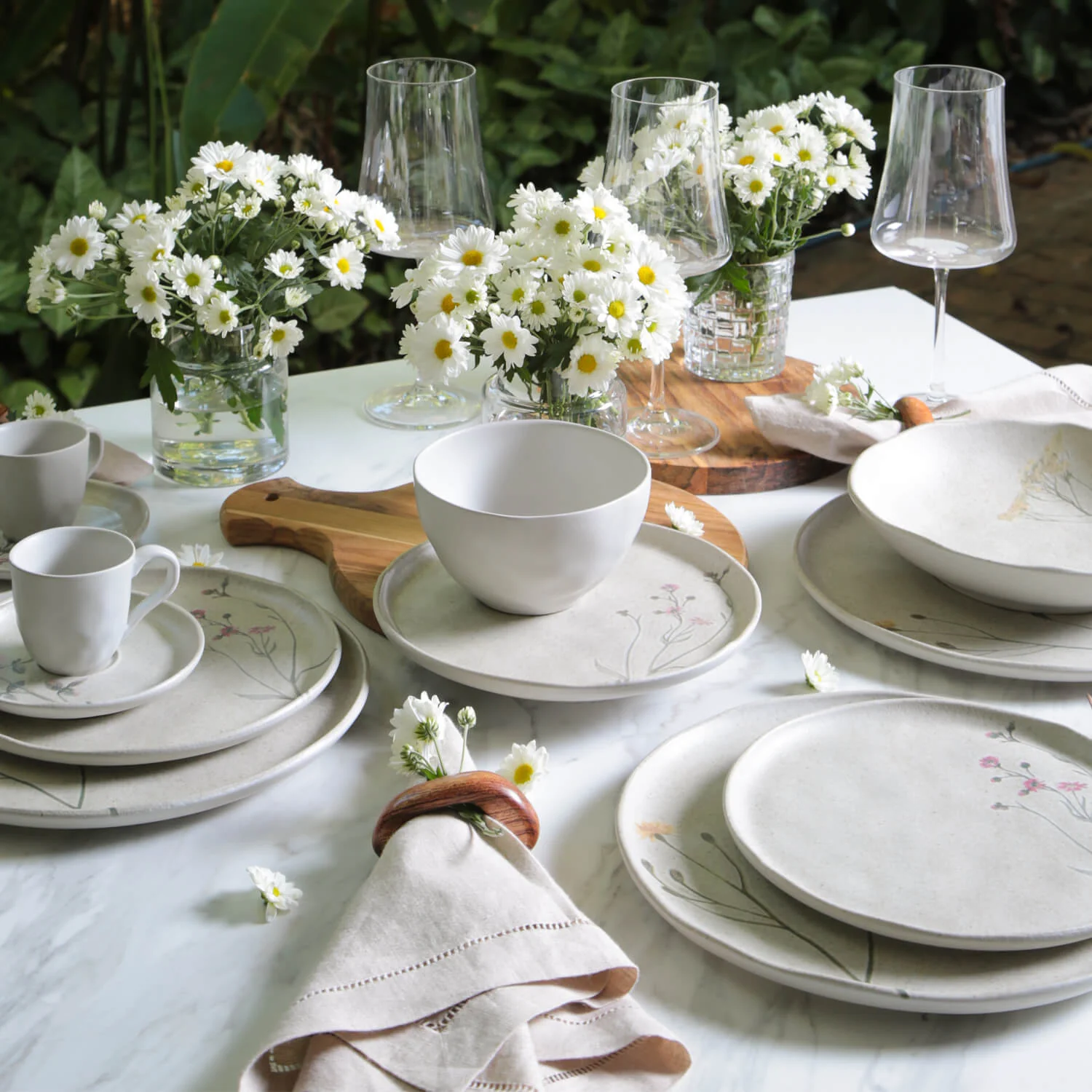 Dinnerware Set 20 Pc. - Image 5