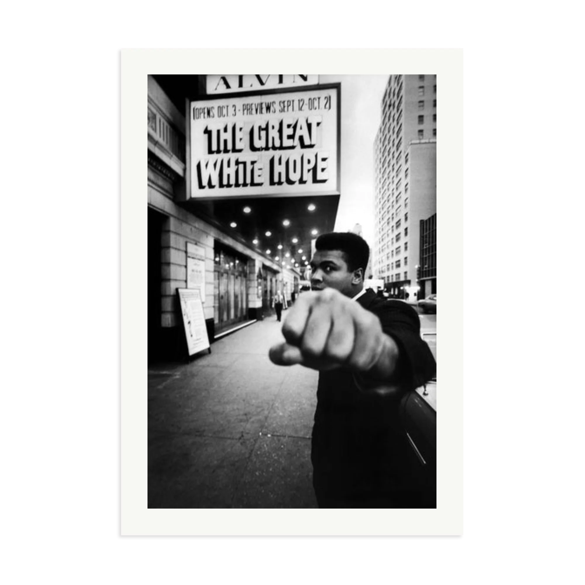 Ali on Broadway - Image 15