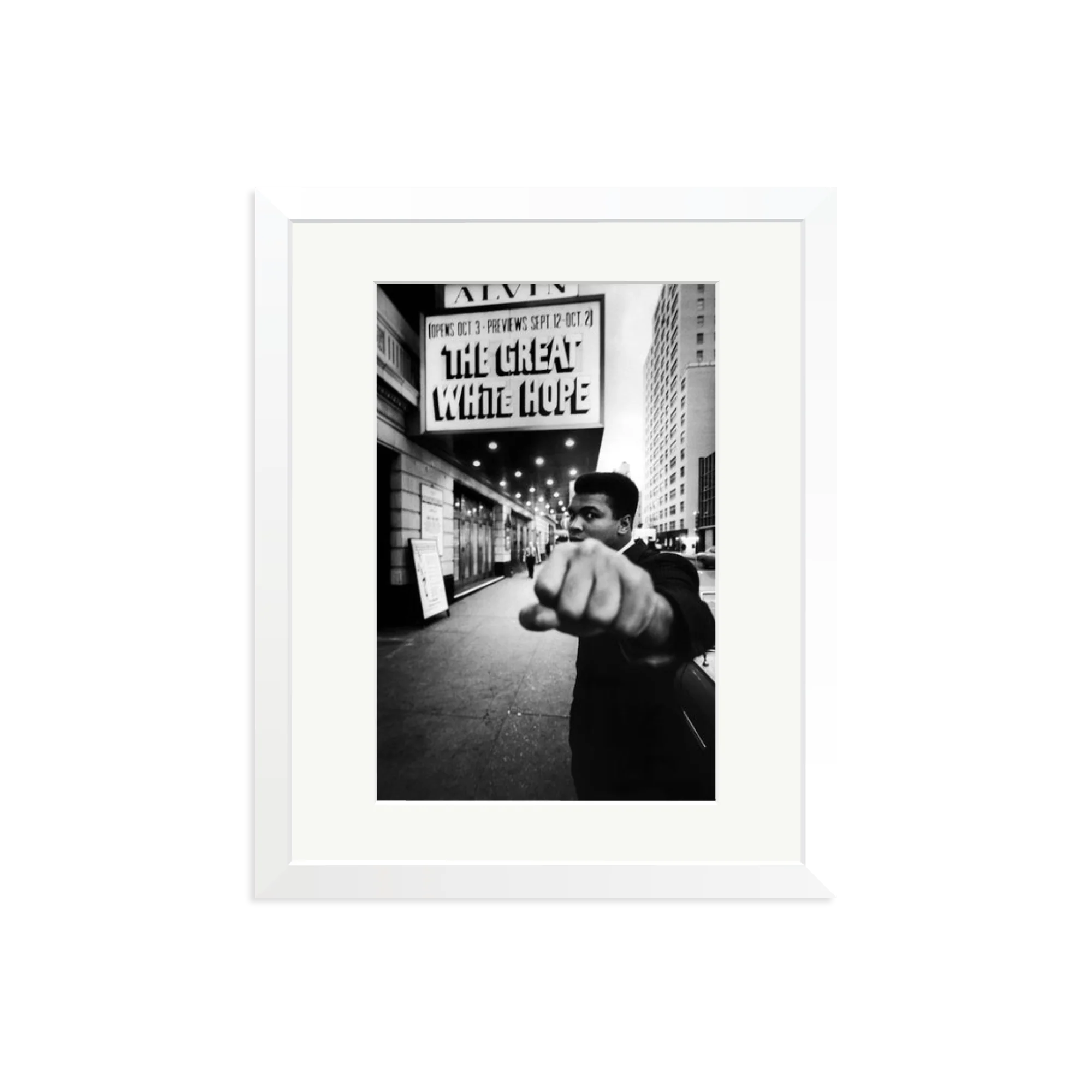 Ali on Broadway - Image 2