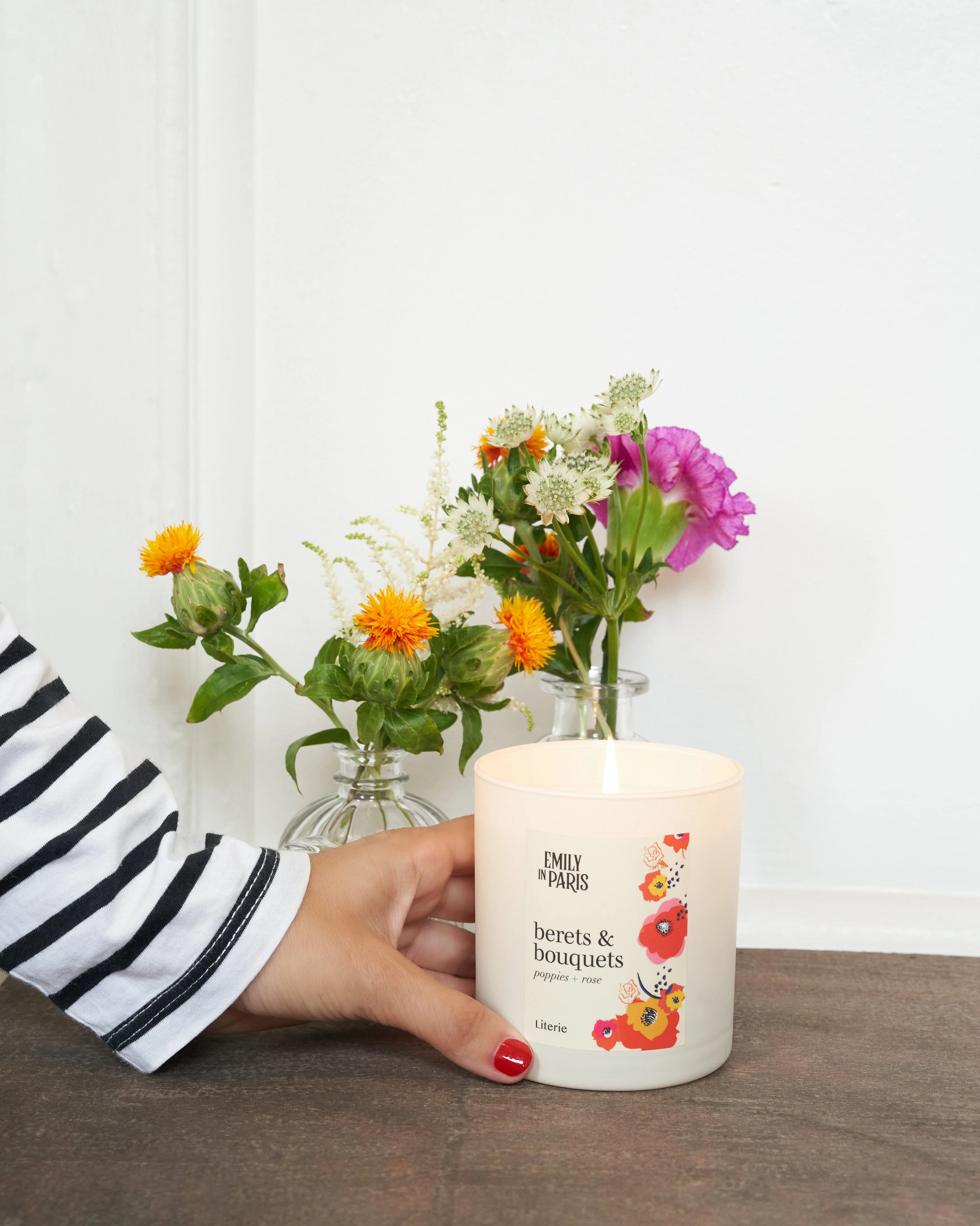 Berets & Bouquets Candle - Image 2