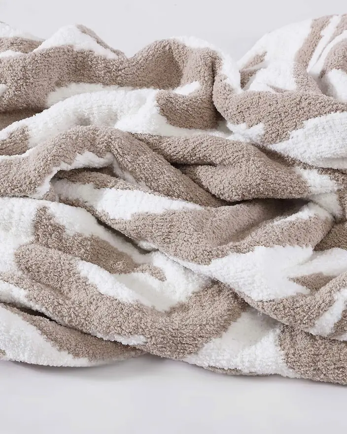 Casablanca Throw - Image 2