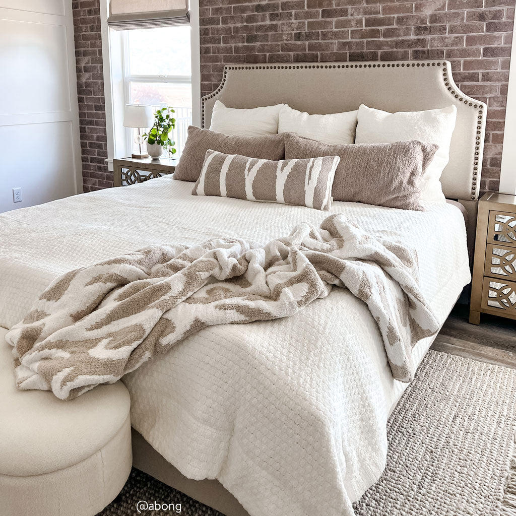 Casablanca Throw - Image 4