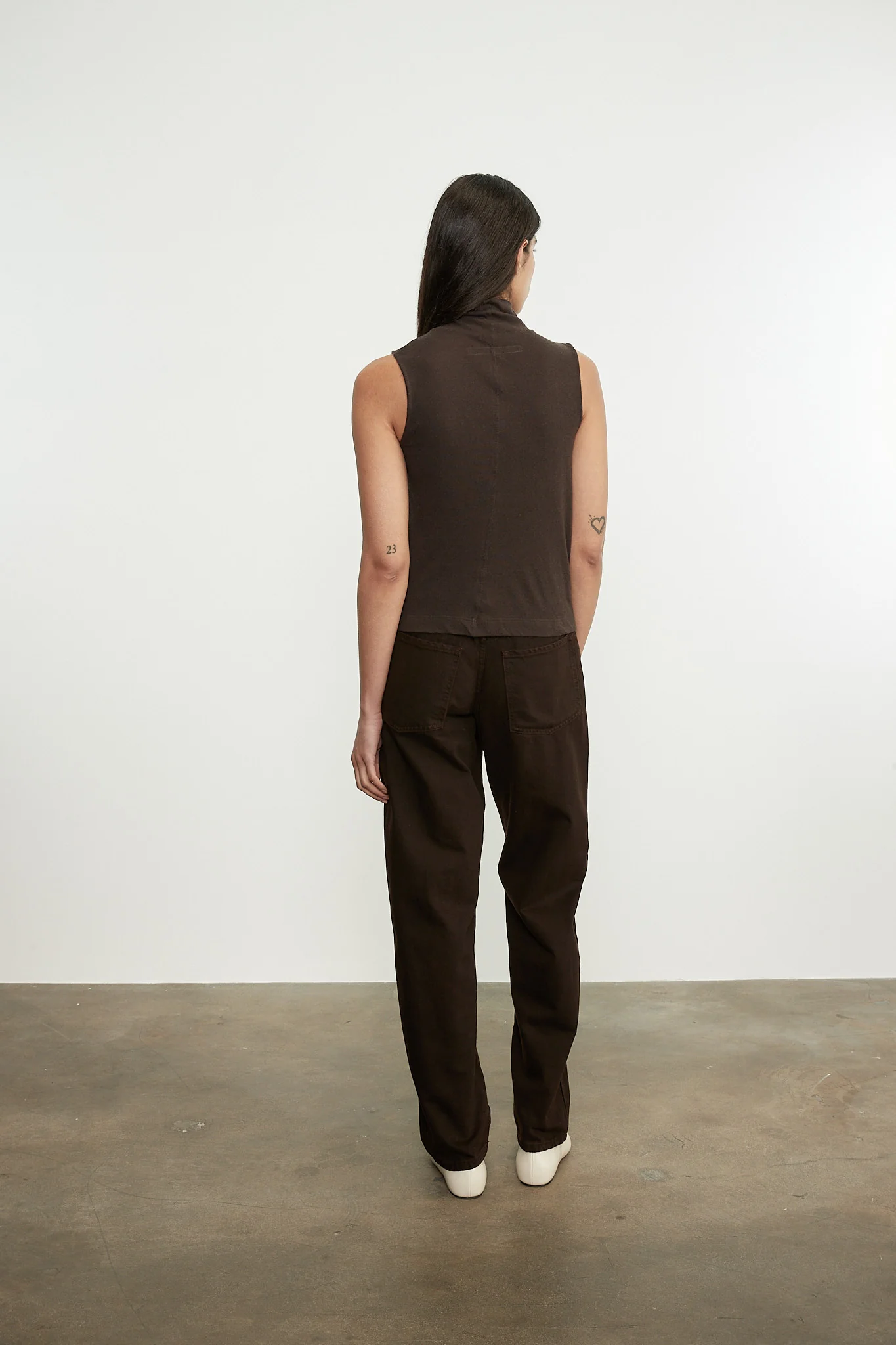 Enza Costa - Cashmere Shell - Dark Brown - Image 2