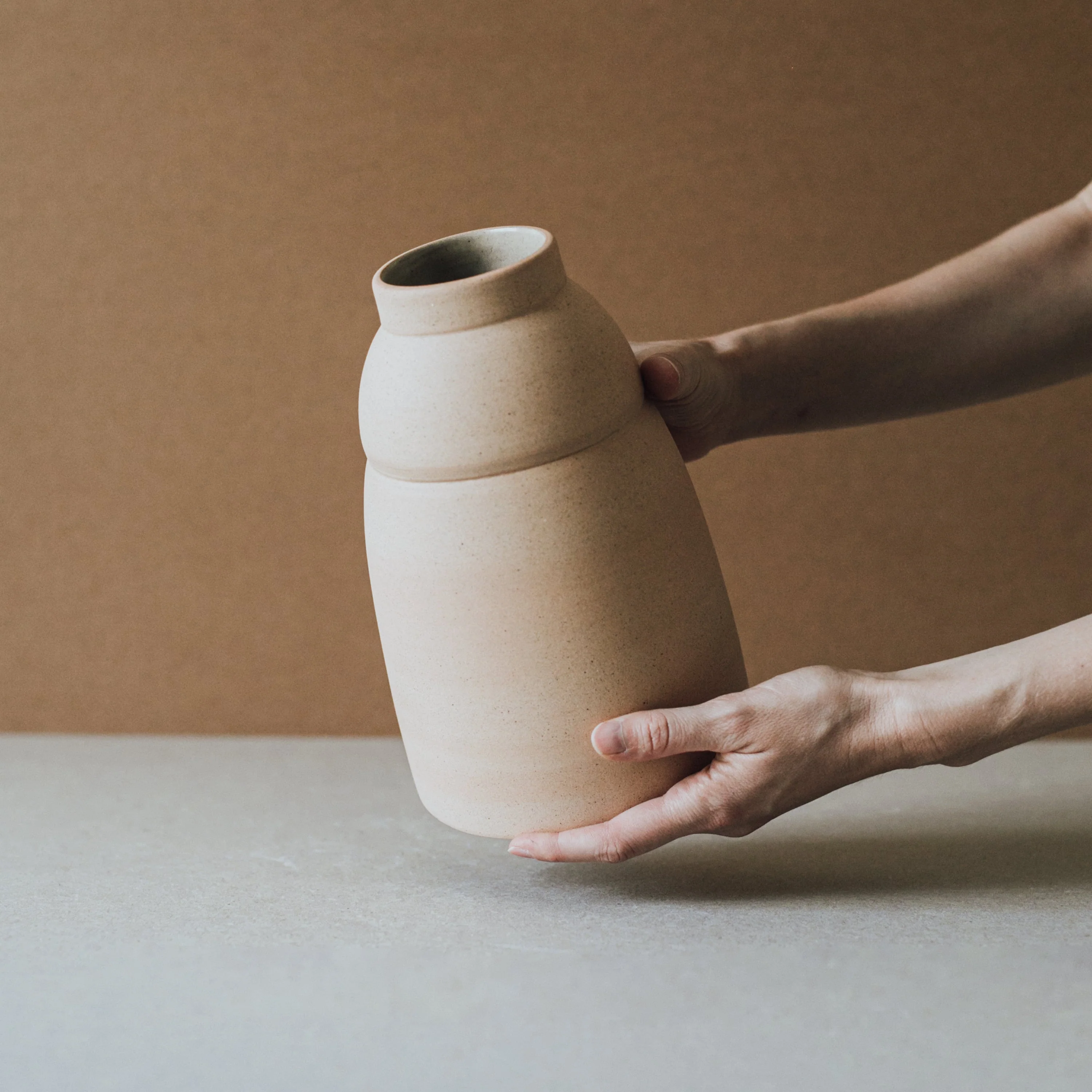 Chubby Vase - Image 2
