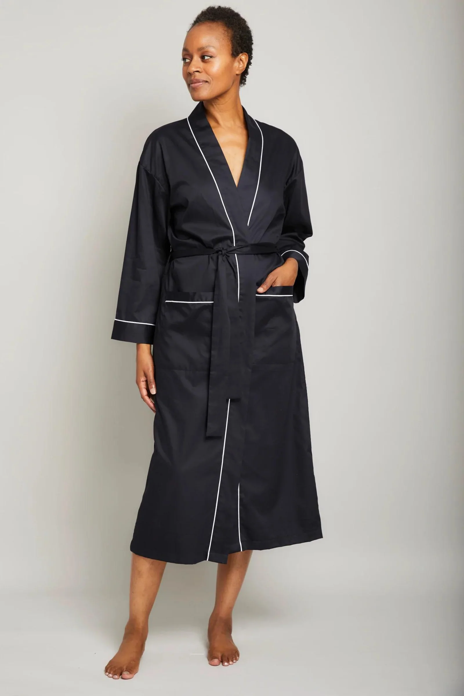 Cotton Sateen Robe with Contrast Piping-black - Image 4