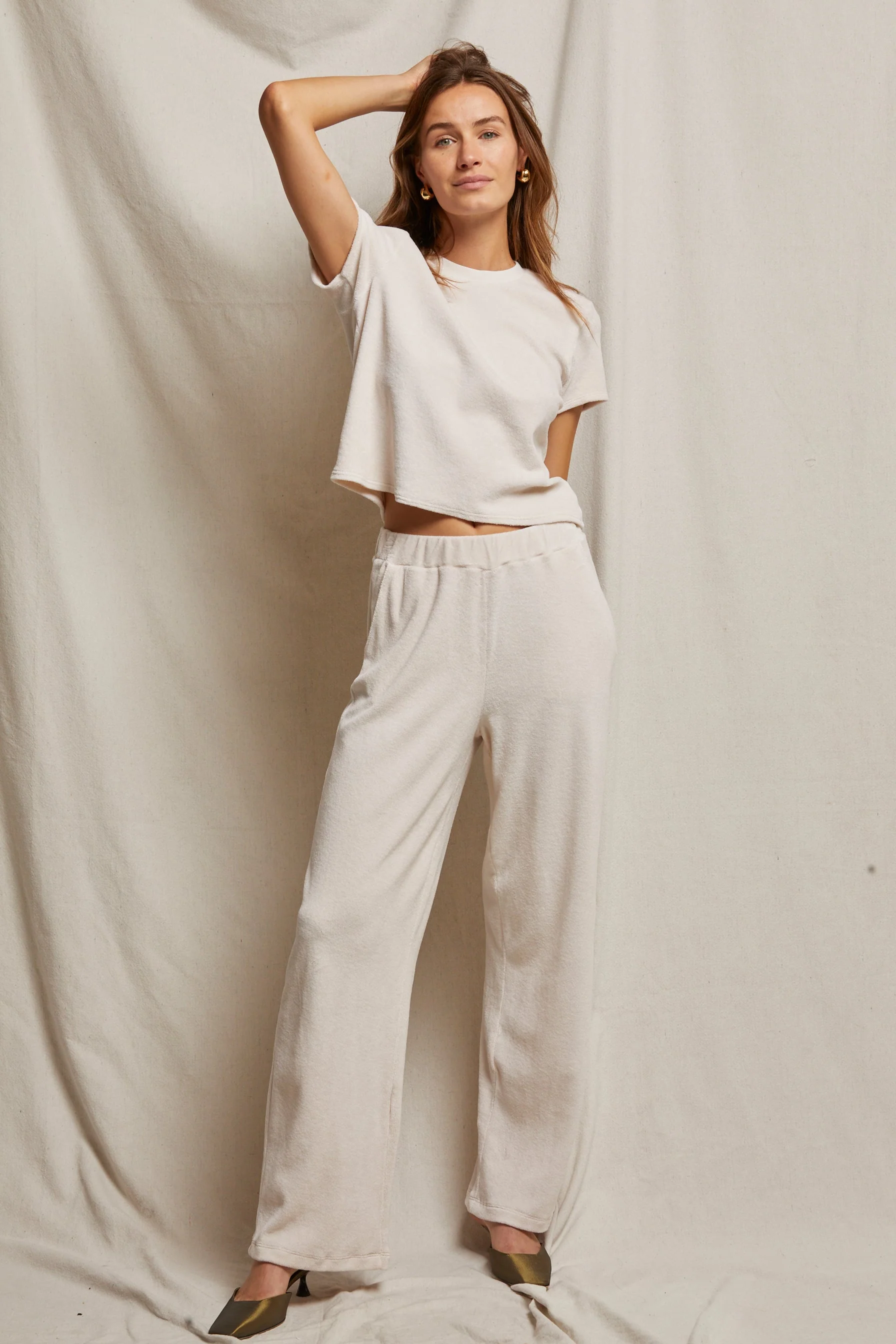 PerfectWhiteTee - Holly Velour Relaxed Leg Sweatpants -  Sugar - Image 5