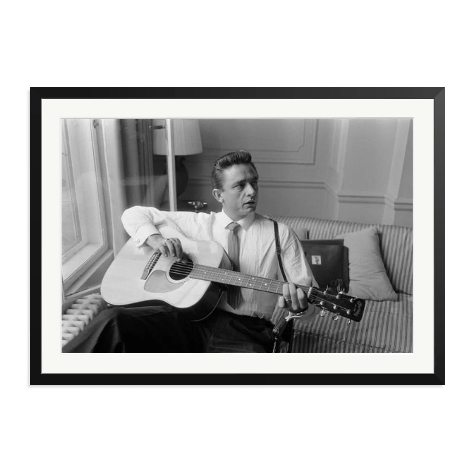 Johnny Cash at the Savoy Hotel - Image 10