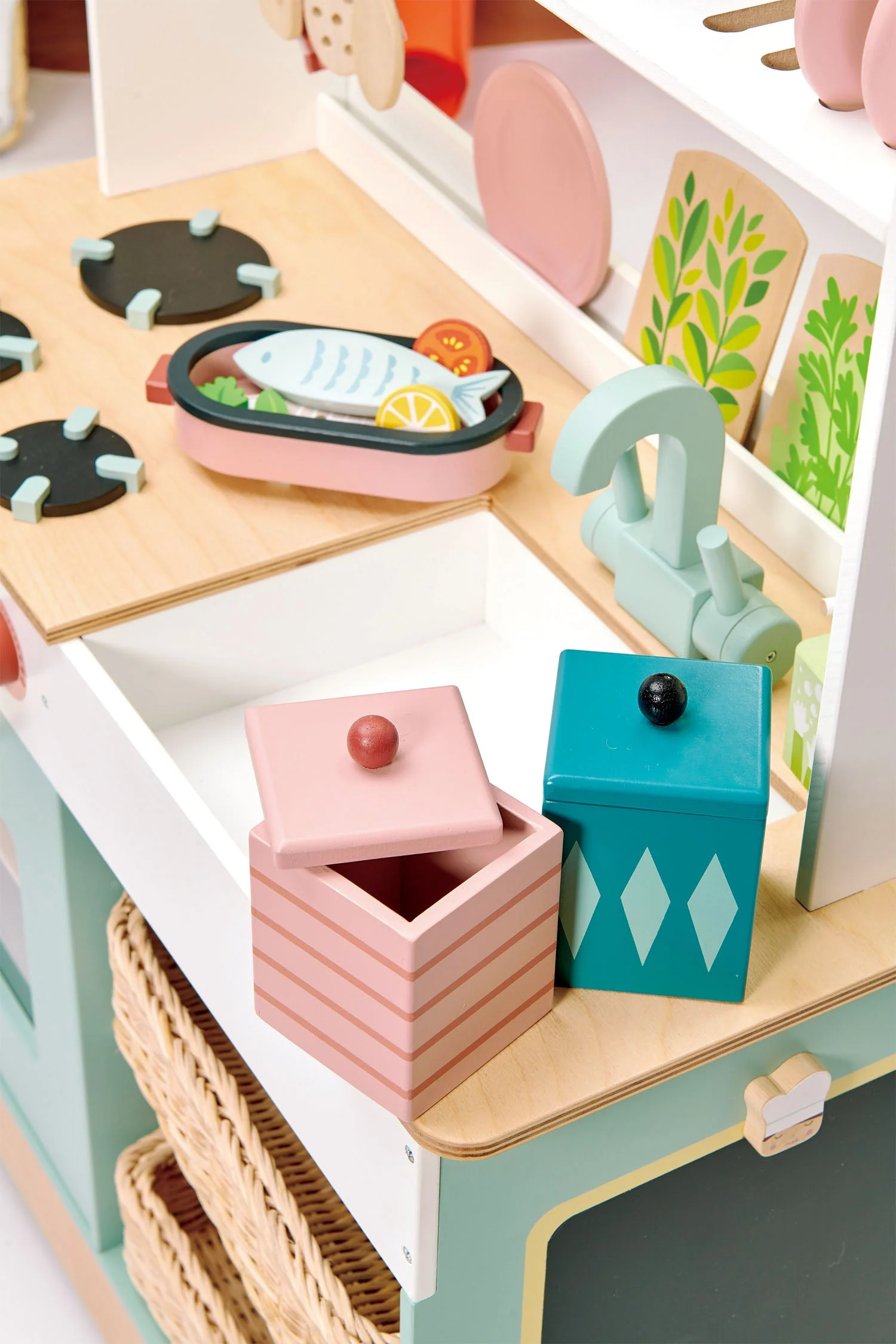 Kitchen Range - Image 6