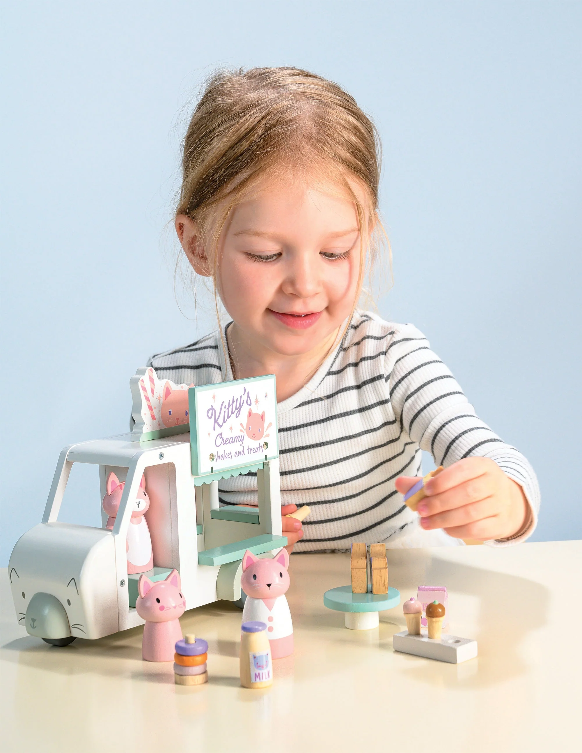 Kitty's Milkshake Van - Image 9