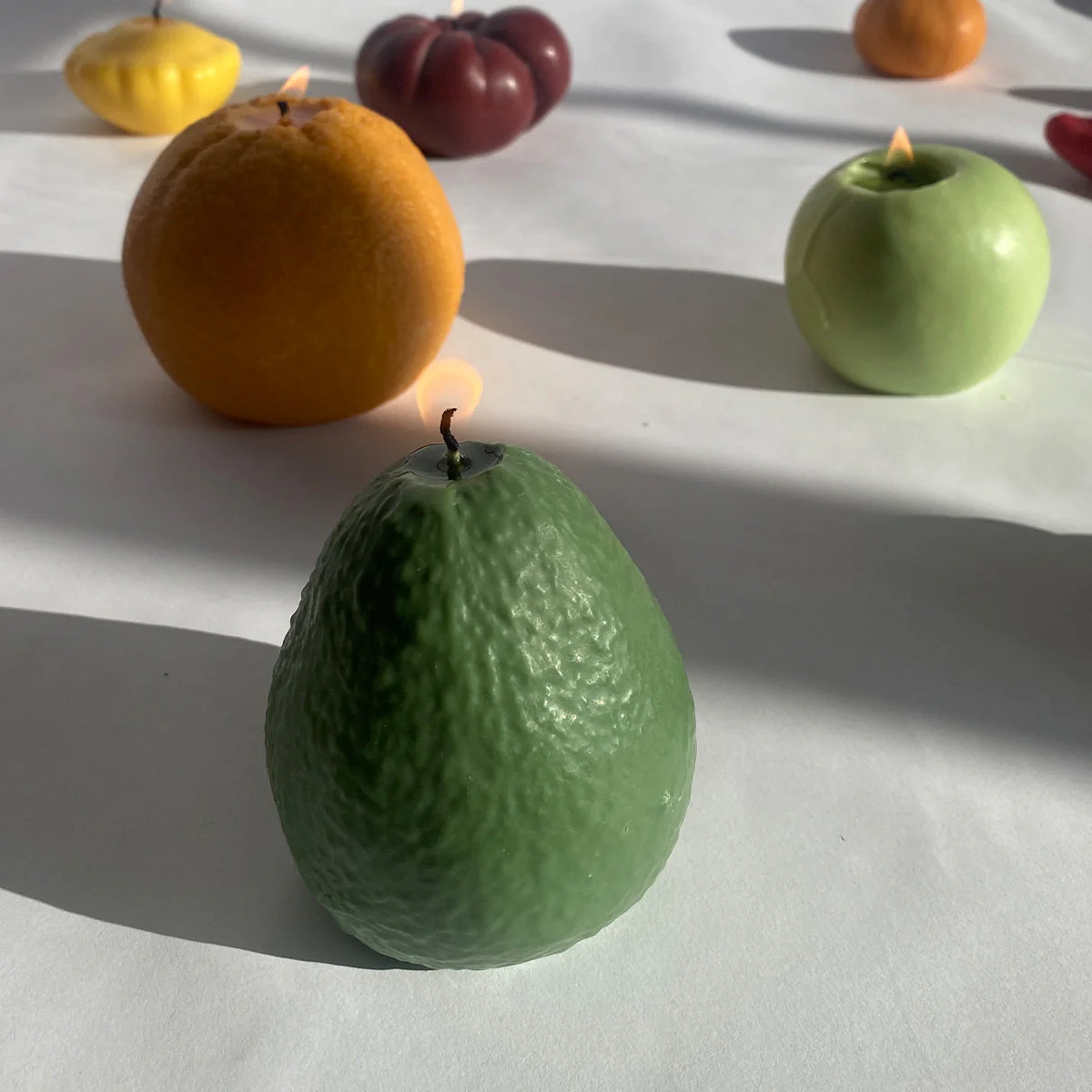Large Avocado Candle - Image 3