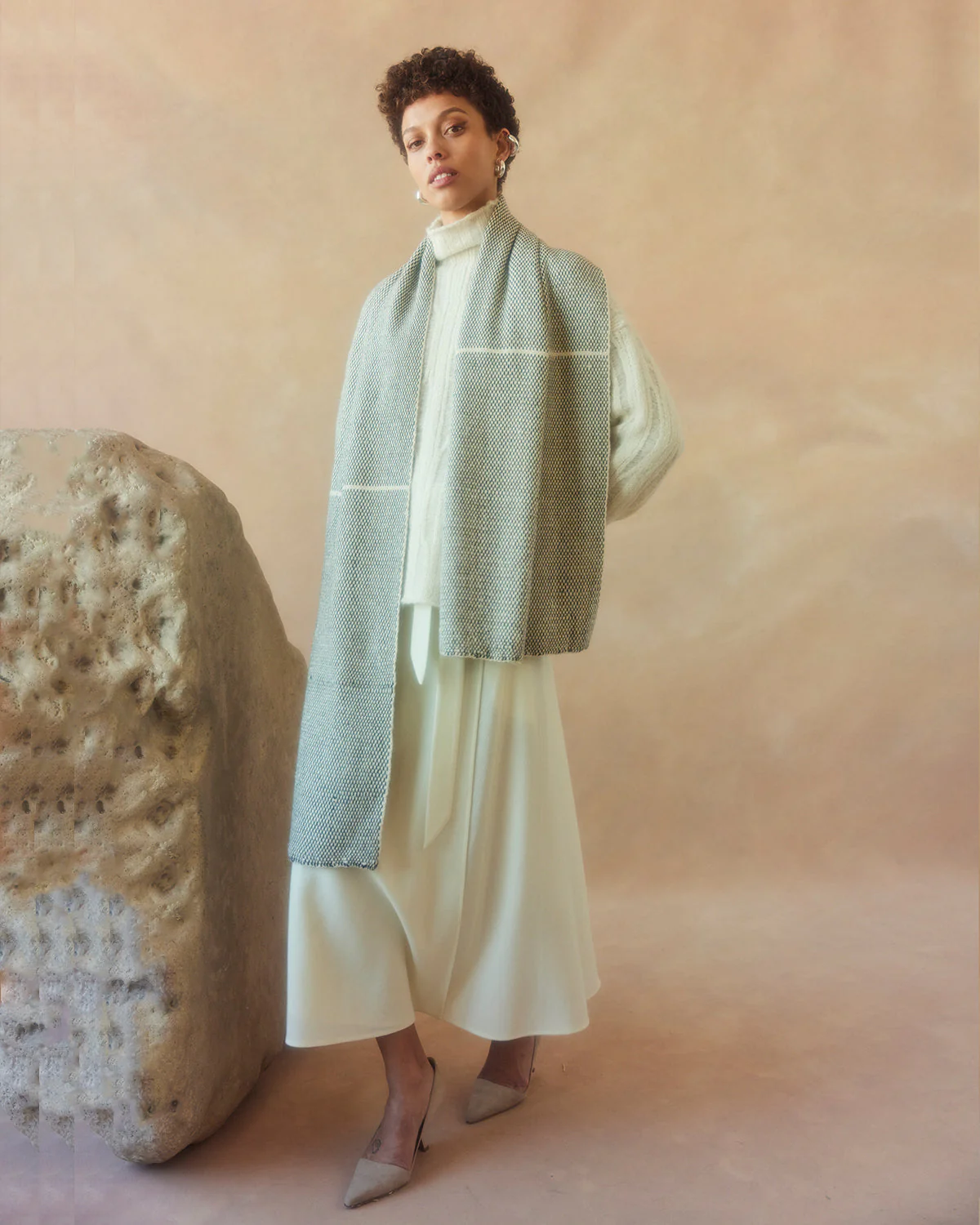 Lineas Shawl in Baby Alpaca - Image 3