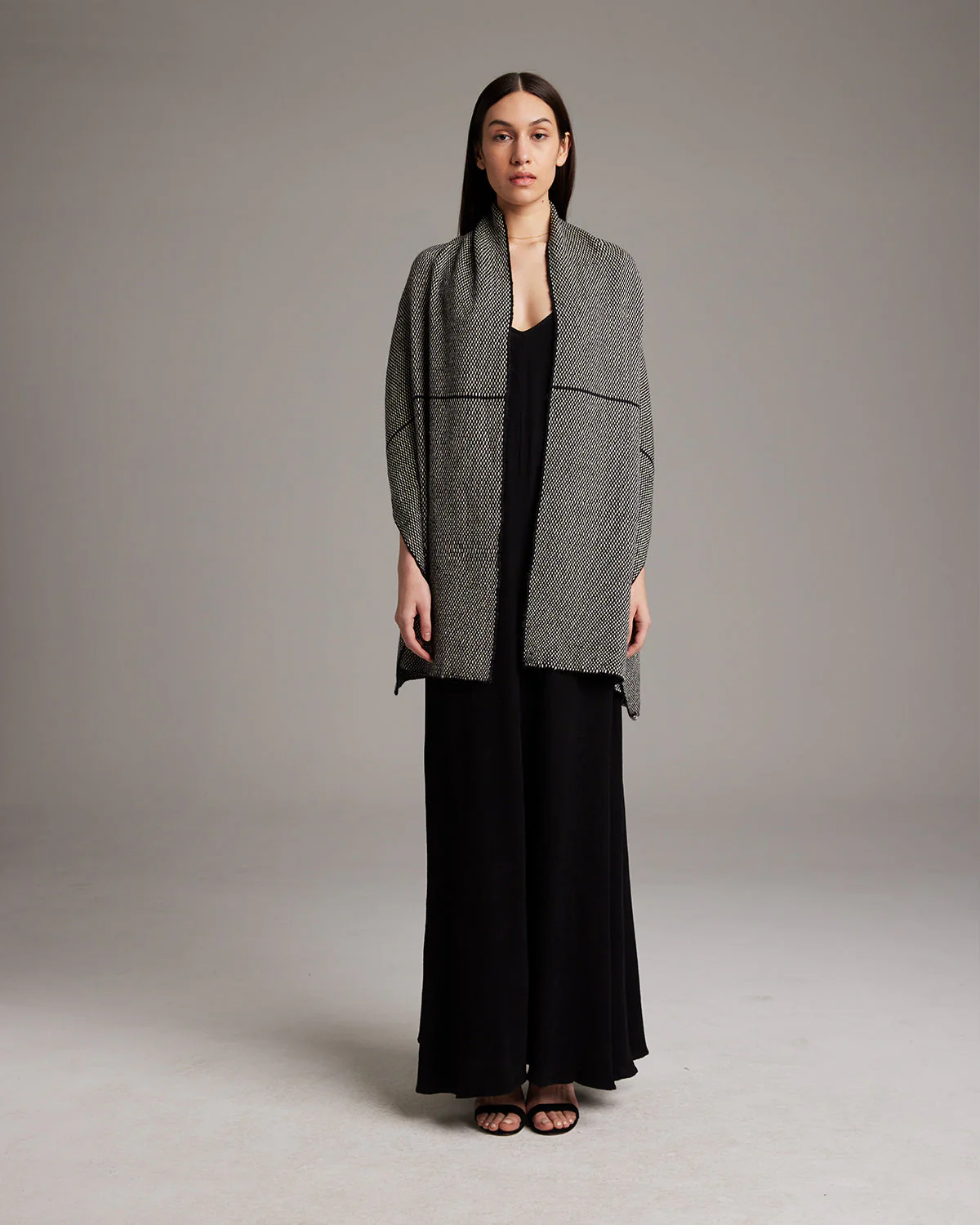 Lineas Shawl in Baby Alpaca - Image 7