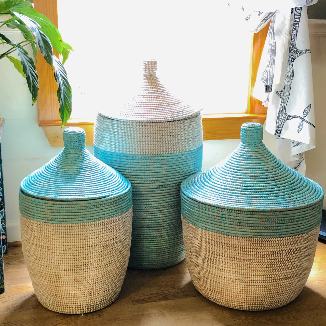 Low Storage Two-Tone Basket - Turquoise + White - Image 3