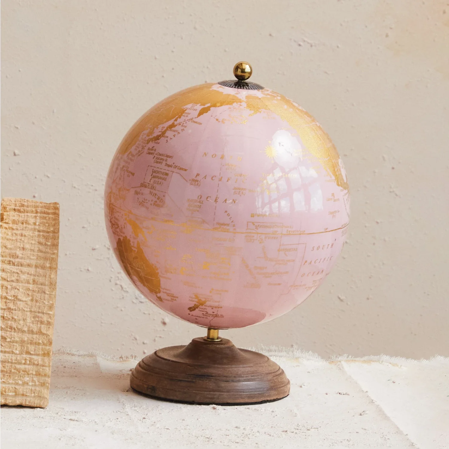 Metal & Globe on Mango Wood Stand, Pink