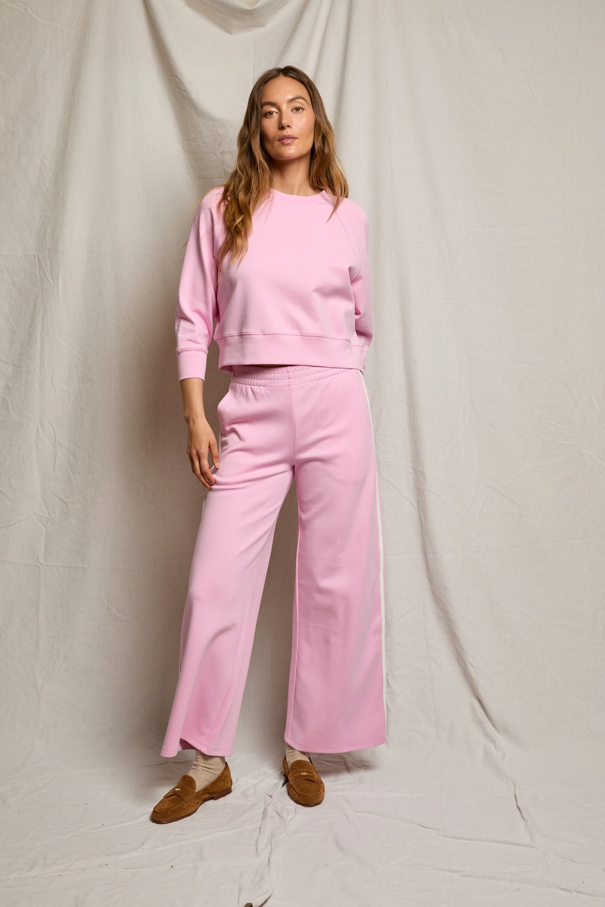 PerfectWhiteTee - Mikos Travel Group Wide Leg Pant With Pockets - Sugar Pink - Image 4