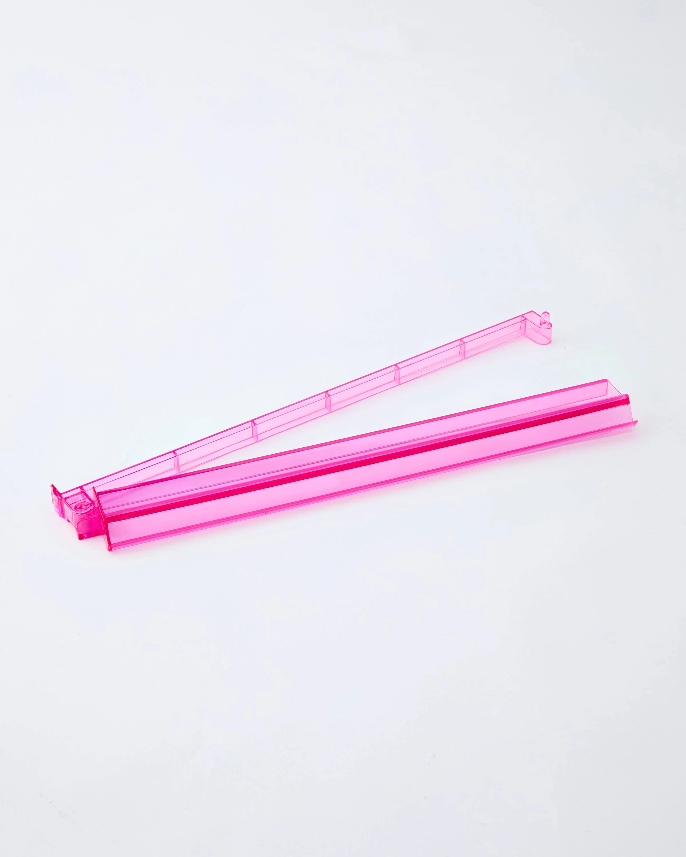Oh My Mahjong - Acrylic Rack and Pusher Set - Image 2