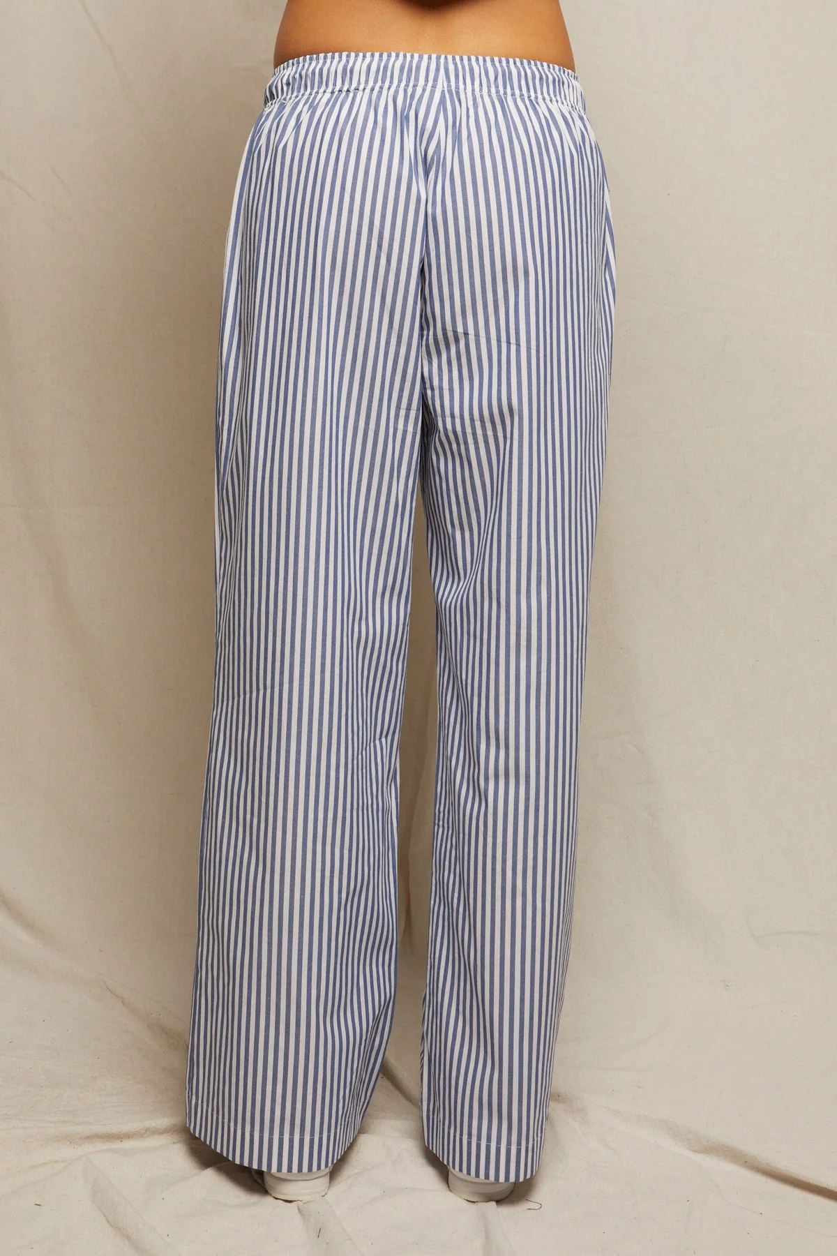 PerfectWhiteTee - Andi Cotton Poplin Wide Leg Pant - Chambray Stripe - Image 4