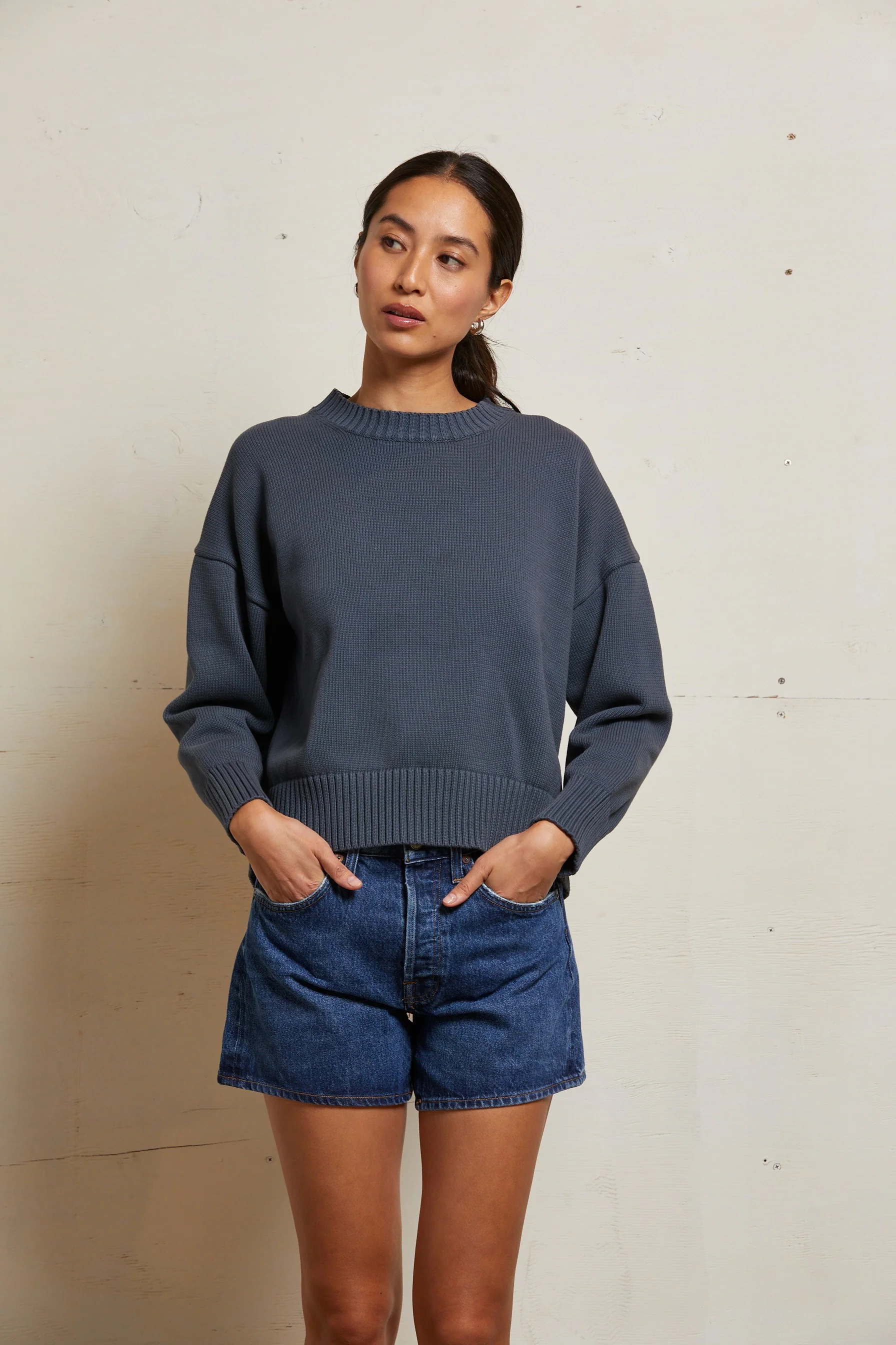 PerfectWhiteTee - Janet Cotton Crewneck Sweater - Night