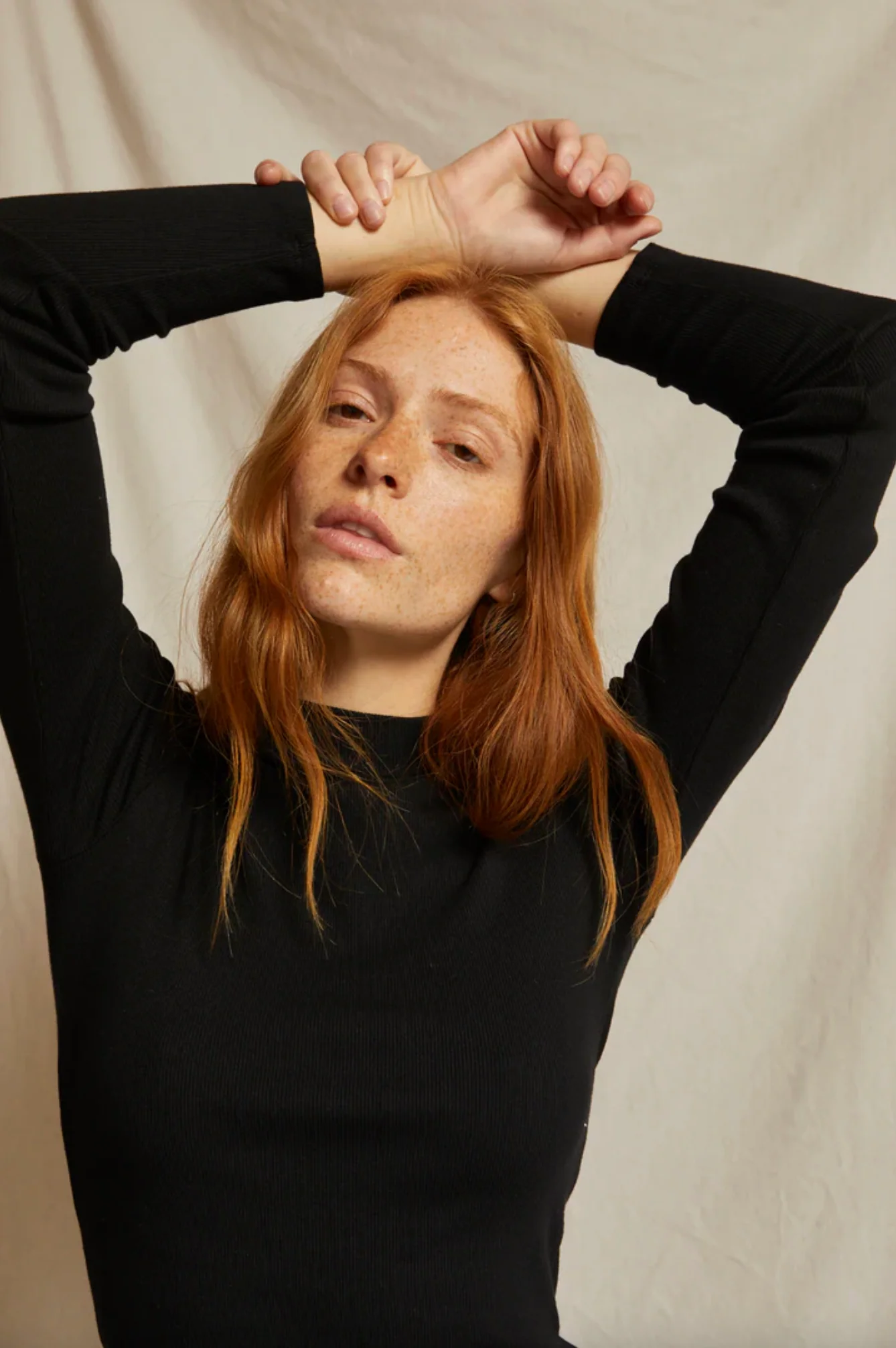 PerfectWhiteTee - Lauryn Rib Mock Neck Long Sleeve - True Black - Image 2