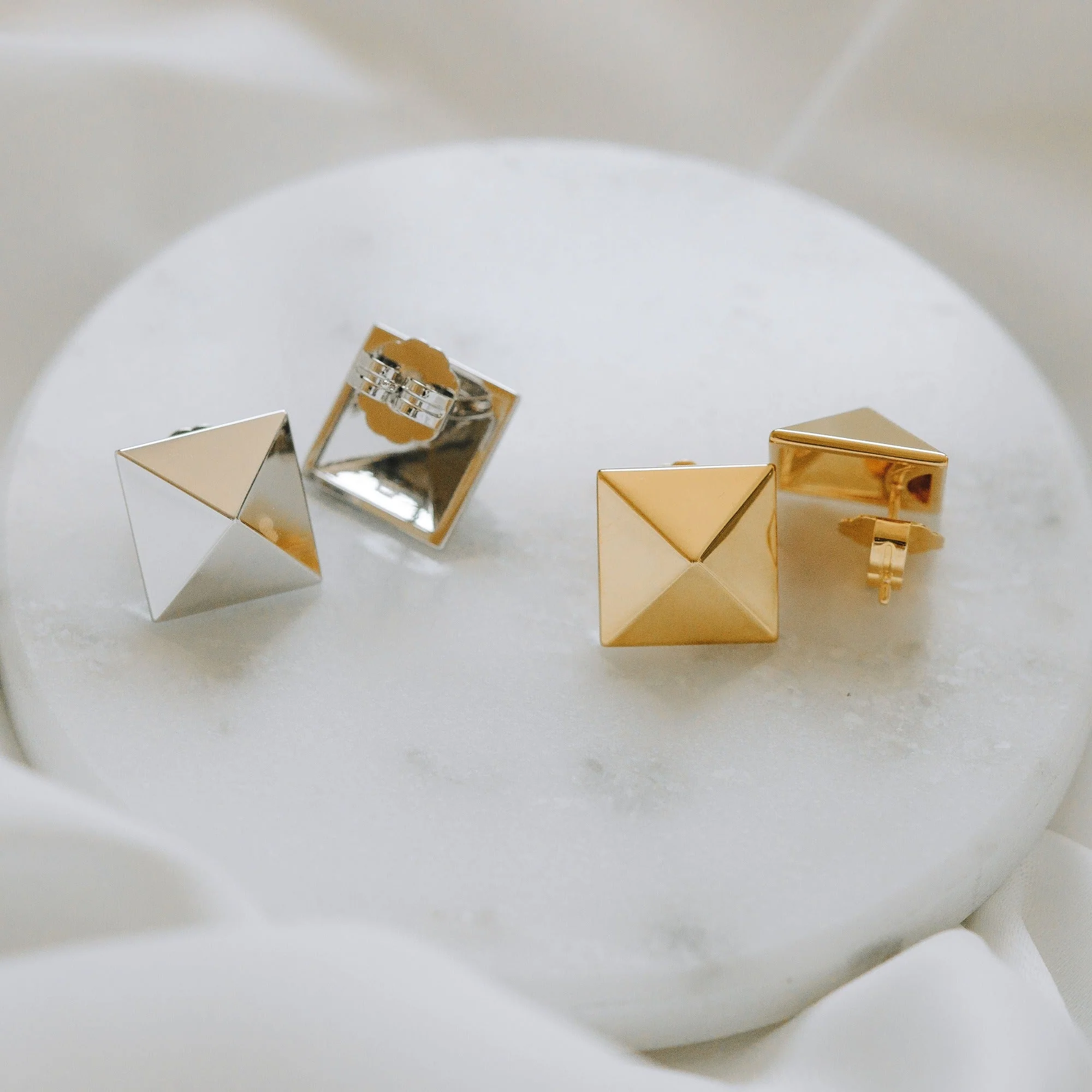Erin Fader Jewelry - Pyramid Studs - Gold Medium - Image 3