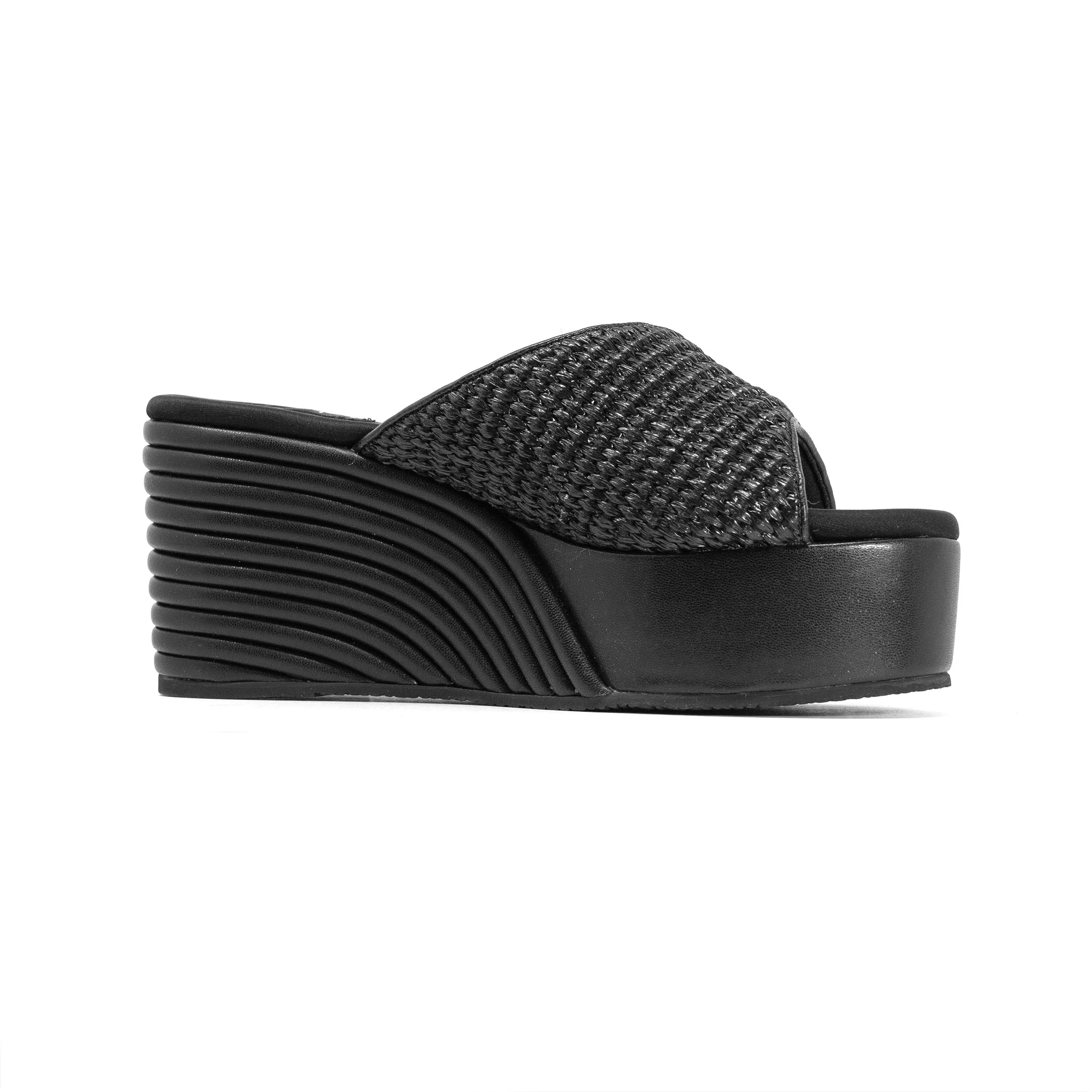 ROAM - Raffia Scoop Mid Strata Wedge - Black - Image 23