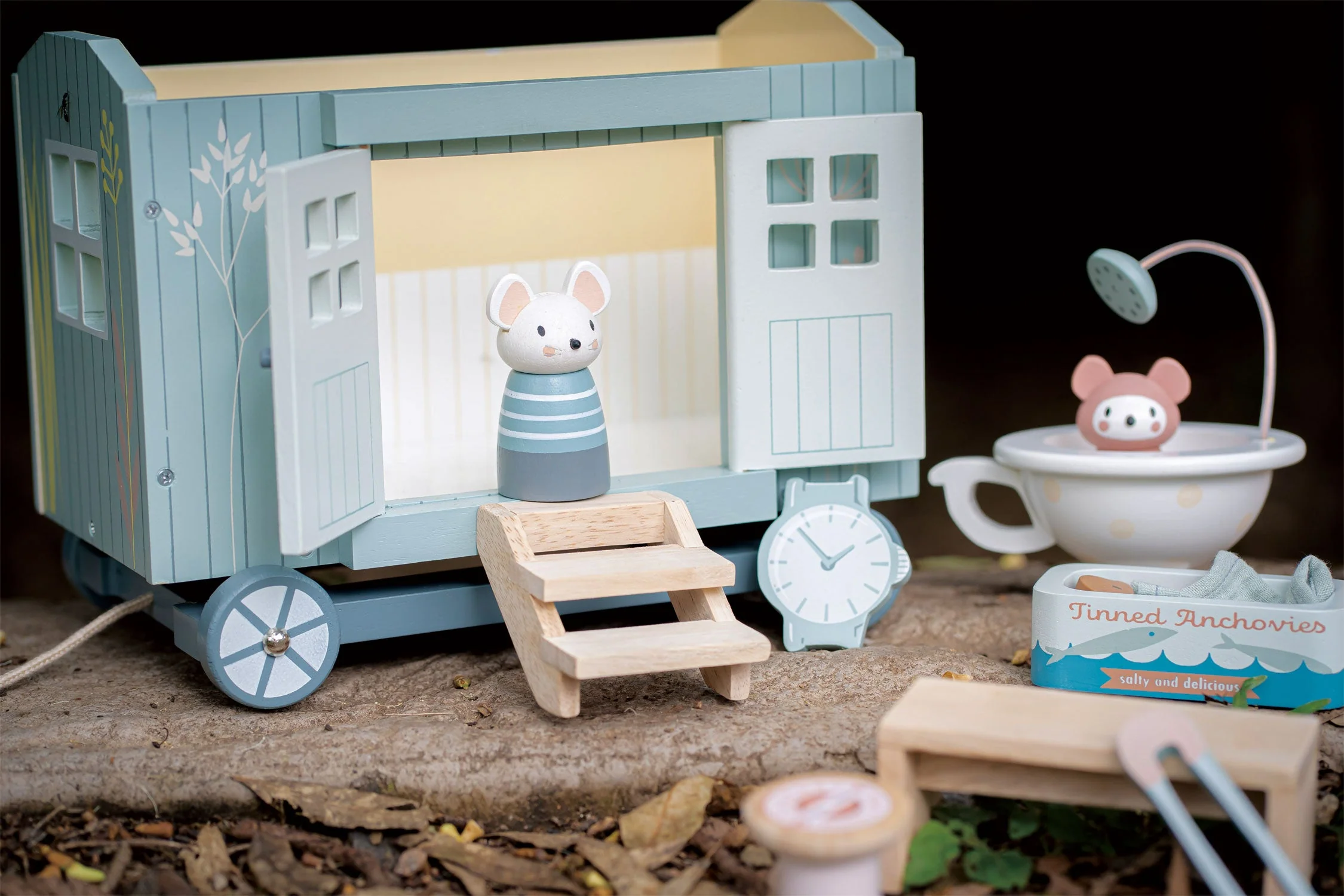 Secret Meadow Shepherd’s Hut - Image 8