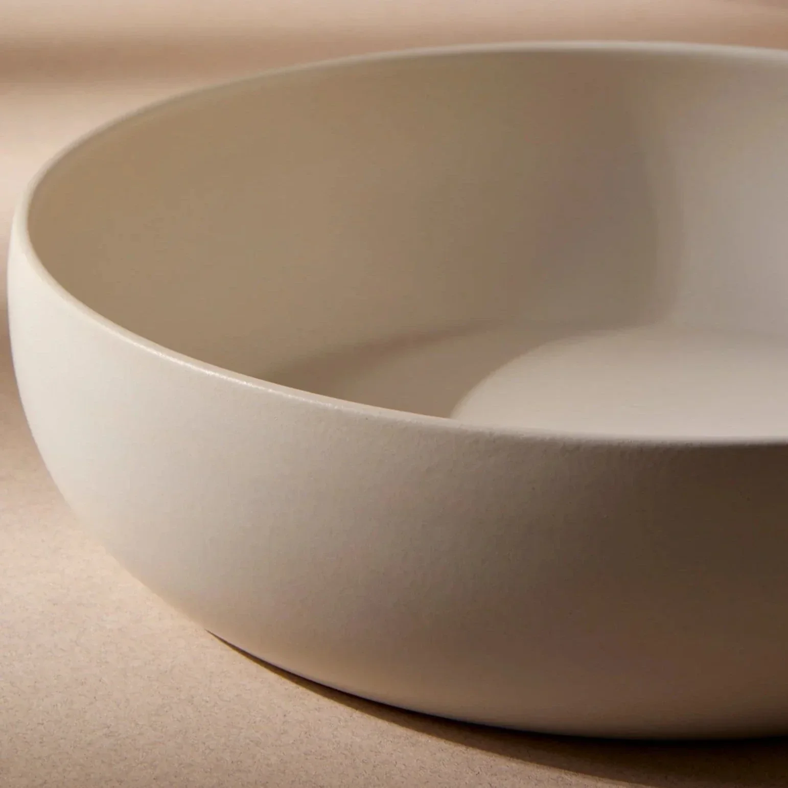 Shallow Stoneware Serving Bowl 60 oz - Image 8