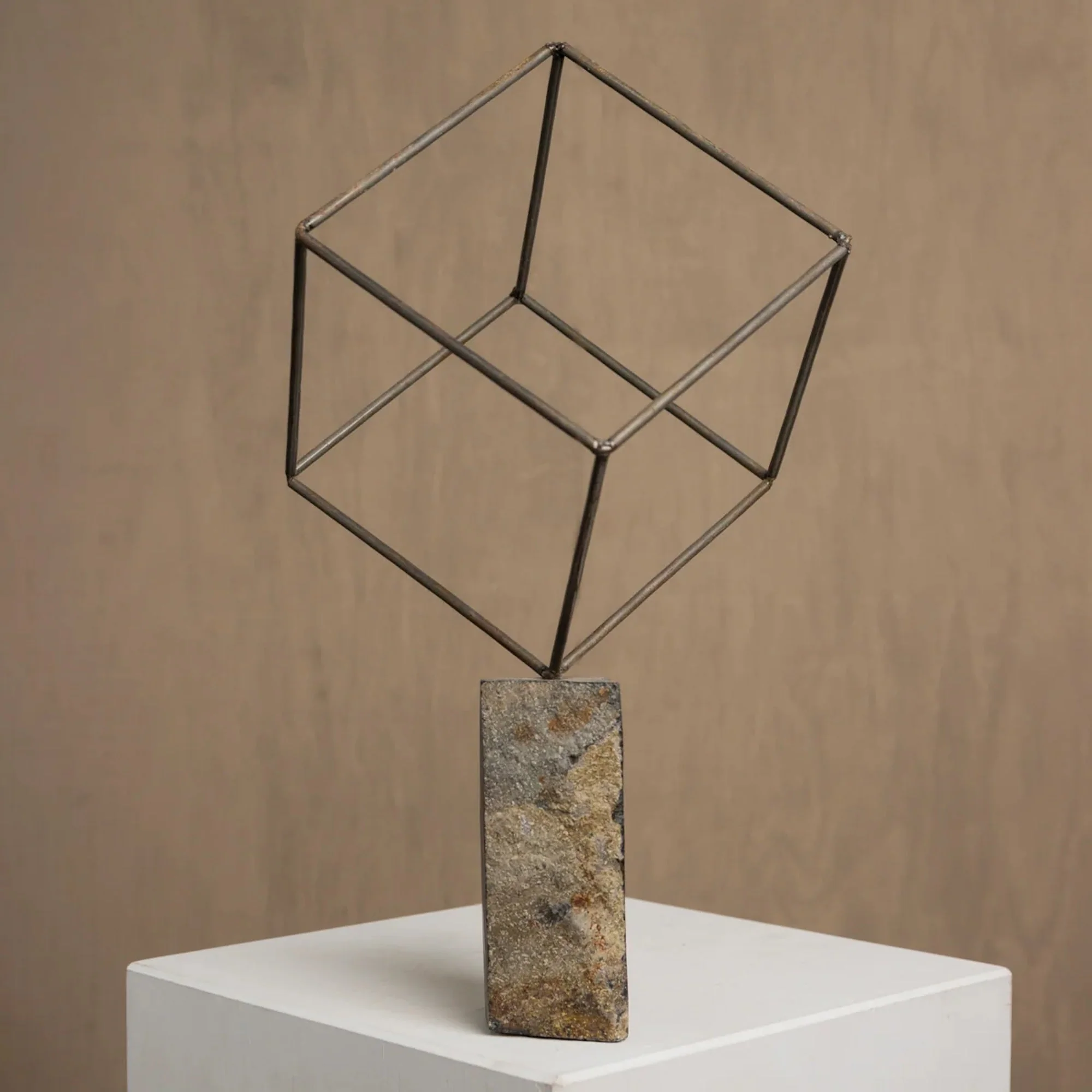 Single Cube Sculpture - Image 4