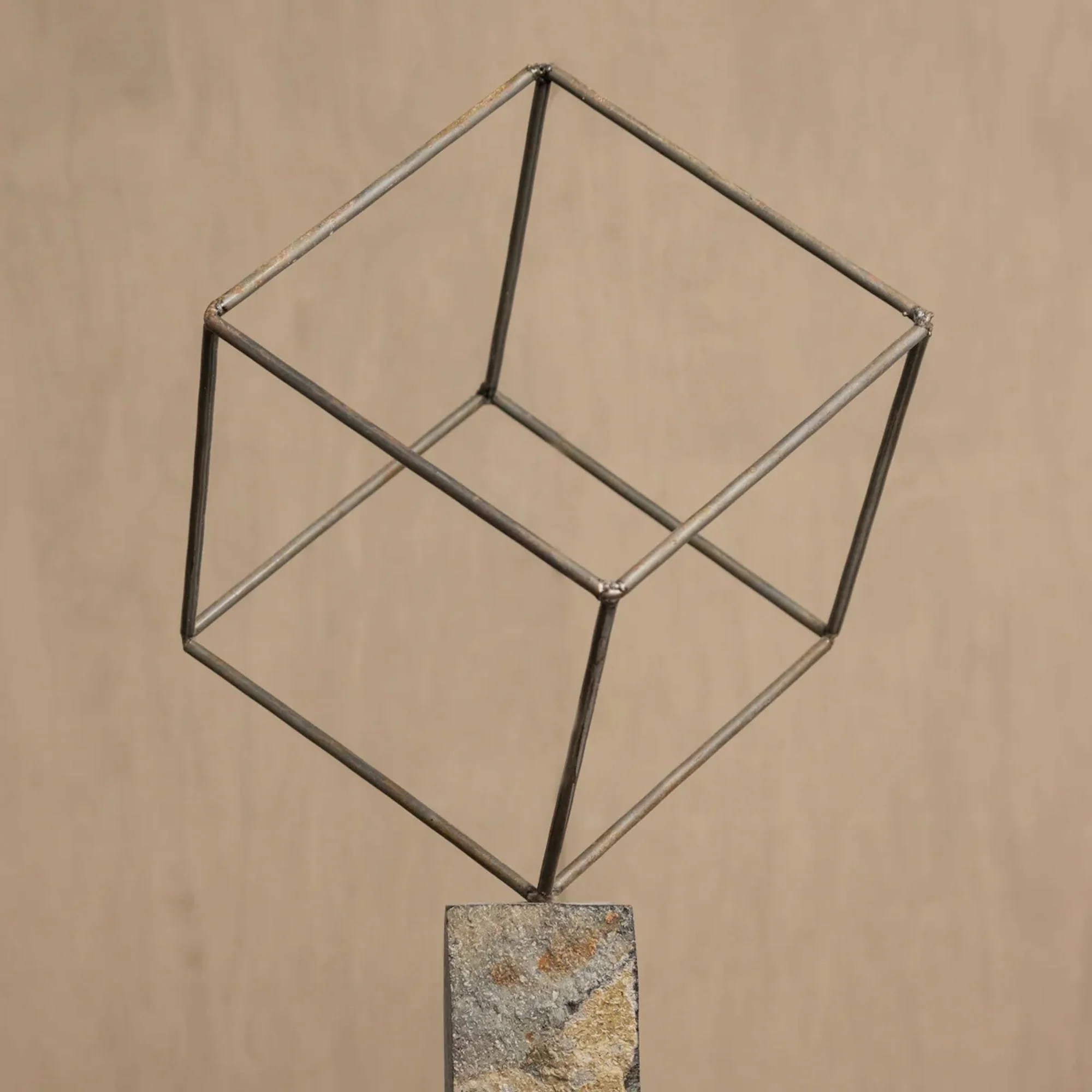 Single Cube Sculpture - Image 5
