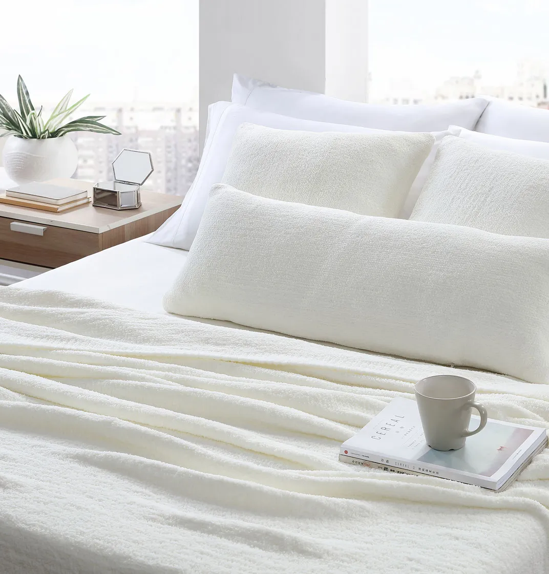 Snug Bed Blanket - Image 24