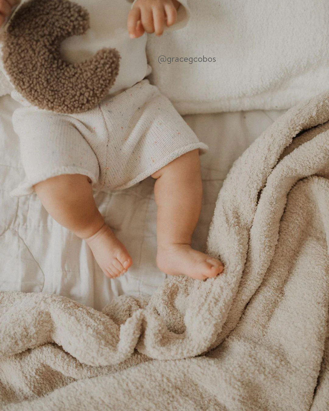 Snug Throw - Image 11