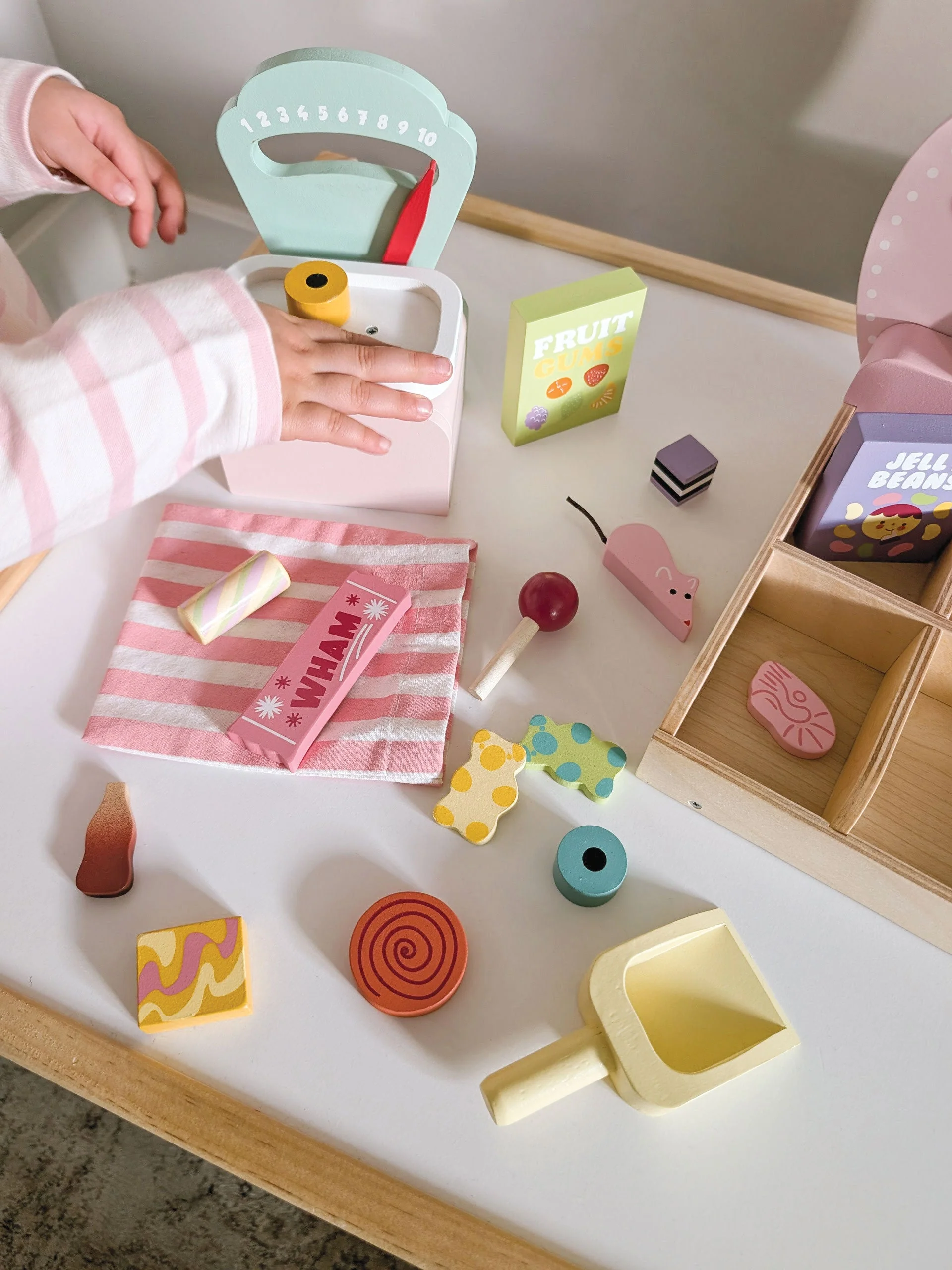 Sweetie Pic'n'Mix Shop - Image 10