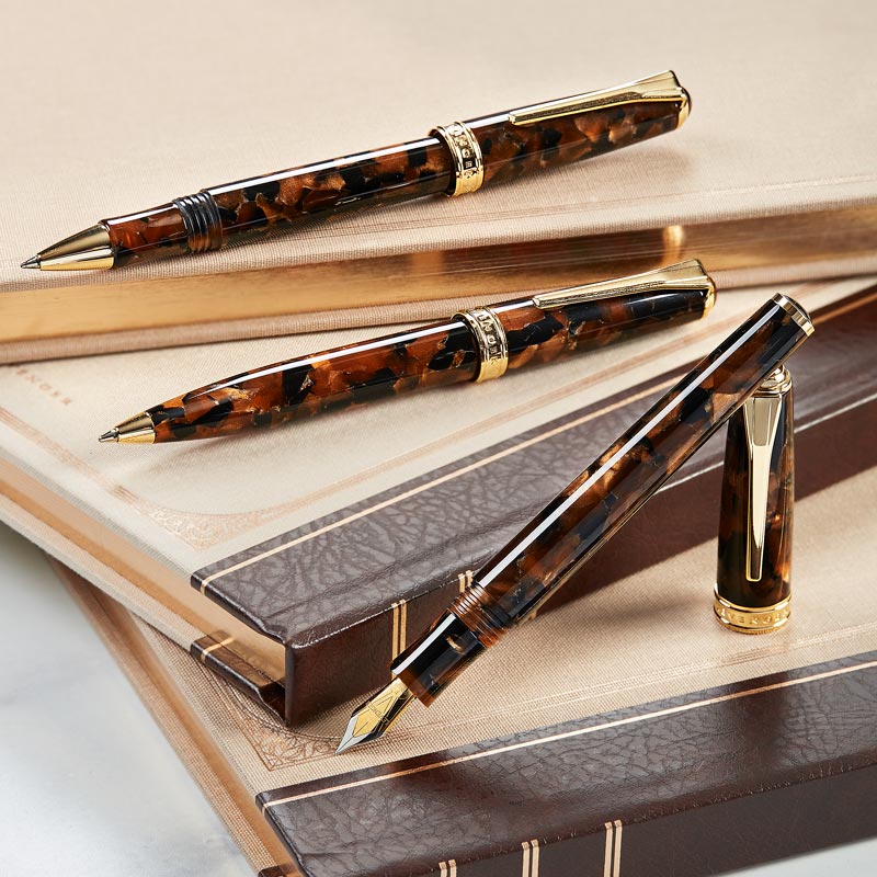 True Writer Classic Golden Dark Tortoise Fountain Pen - Image 2