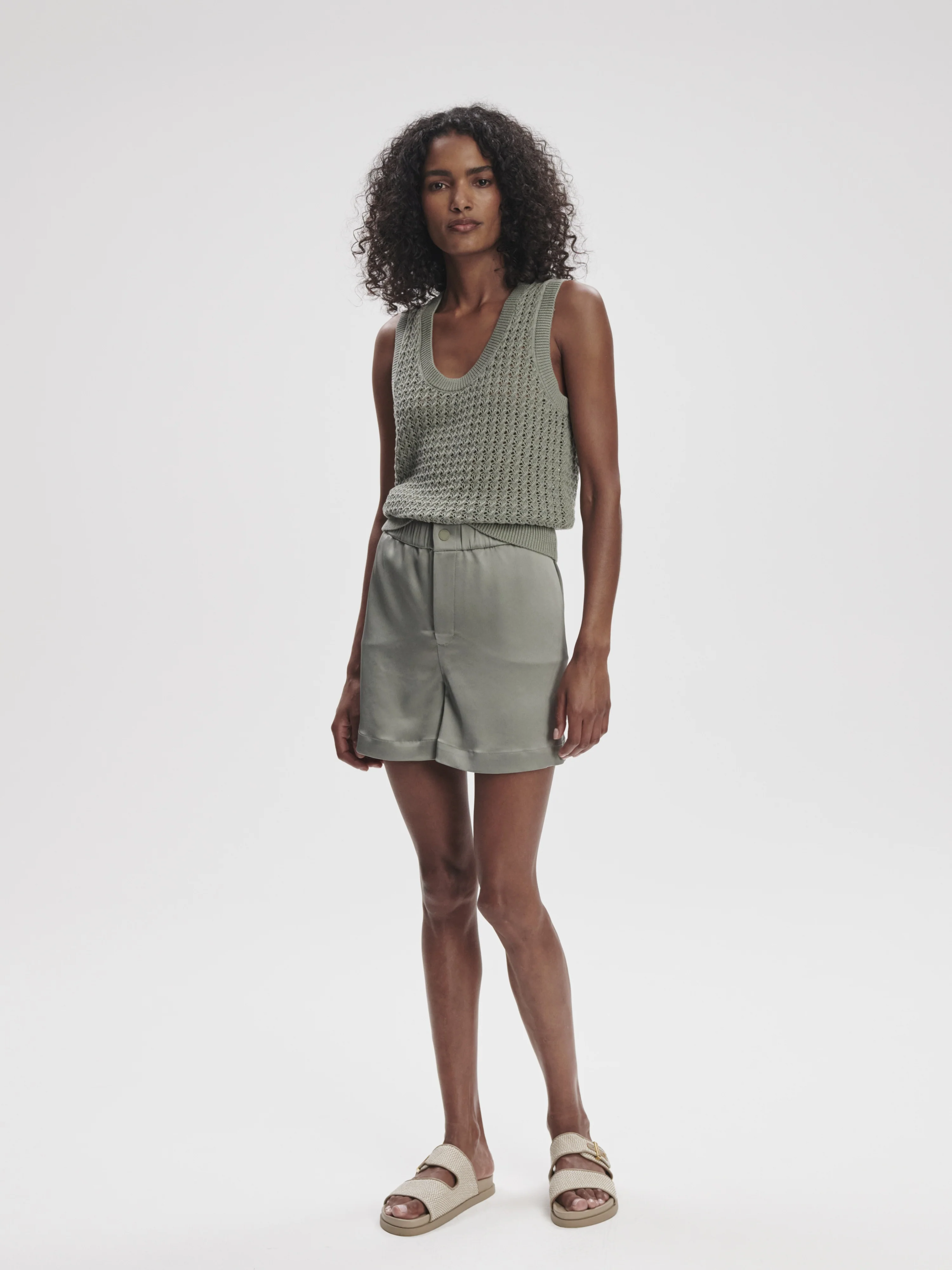 Varley - Sarka High Rise Short - Gravity Sage - Image 3