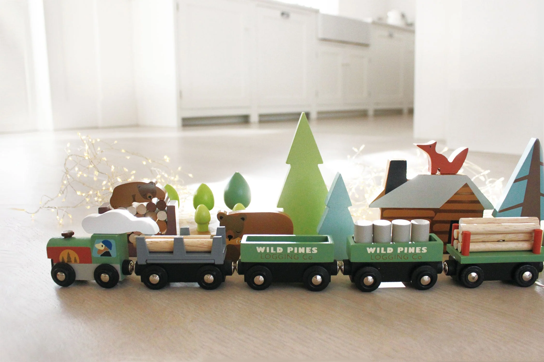 Wild Pines Train Set - Image 10