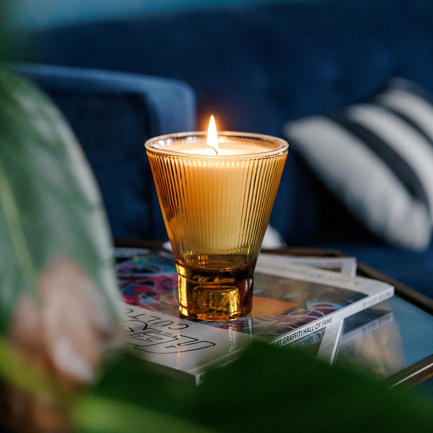 ZAI Candle - Oud & Bergamot - Image 4